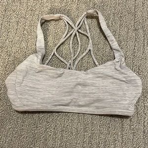 Lululemon sports bra